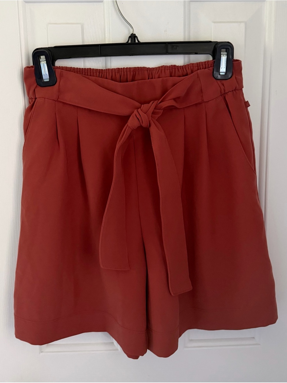 Lululemon Noir Short 5.5"